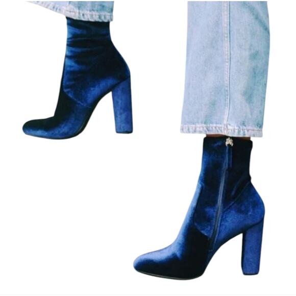 Steve Madden Edit Blue Velvet Ankle Boots Booties Women's Size 8M Block Heel New - Picture 2 of 10